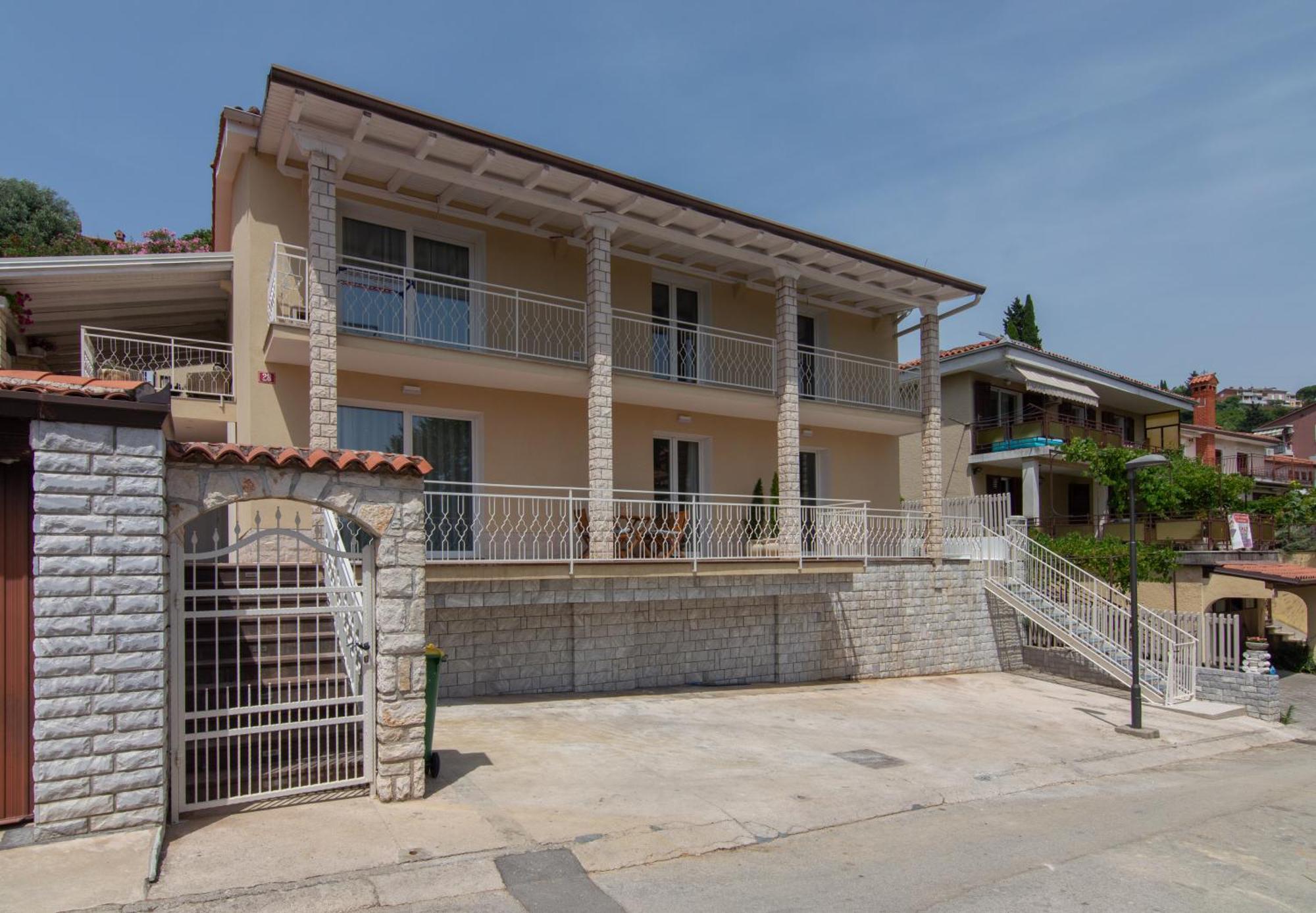 The Rose Garden Apartments Portorož Buitenkant foto